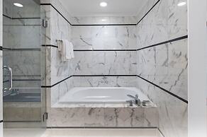 Fontainebleau Miami Beach Private Luxury Suites