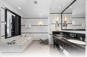 Fontainebleau Miami Beach Private Luxury Suites