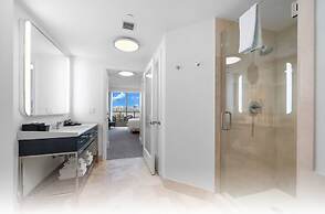 Fontainebleau Miami Beach Private Luxury Suites