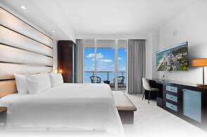 Fontainebleau Miami Beach Private Luxury Suites