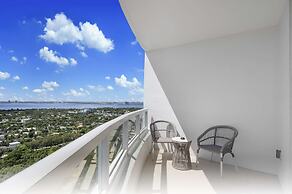 Fontainebleau Miami Beach Private Luxury Suites