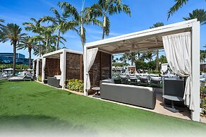 Fontainebleau Miami Beach Private Luxury Suites