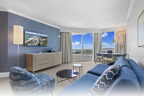 Fontainebleau Miami Beach Private Luxury Suites