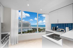 Fontainebleau Miami Beach Private Luxury Suites