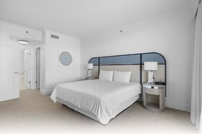 Fontainebleau Miami Beach Private Luxury Suites