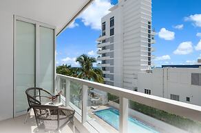 Fontainebleau Miami Beach Private Luxury Suites