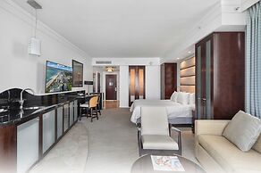 Fontainebleau Miami Beach Private Luxury Suites
