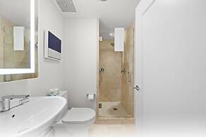 Fontainebleau Miami Beach Private Luxury Suites