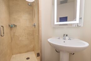 Fontainebleau Miami Beach Private Luxury Suites