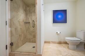 Fontainebleau Miami Beach Private Luxury Suites