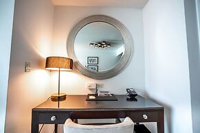 Fontainebleau Miami Beach Private Luxury Suites