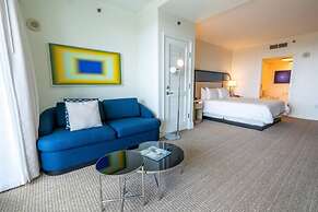 Fontainebleau Miami Beach Private Luxury Suites