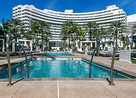 Fontainebleau Miami Beach Private Luxury Suites