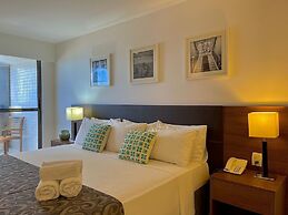 HY Beach Flats - International