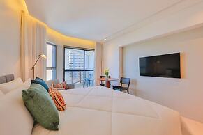 HY Beach Flats - International