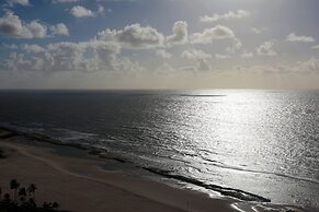 HY Beach Flats - International