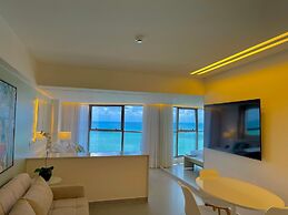 HY Beach Flats - International