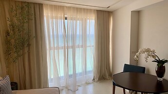 HY Beach Flats - International