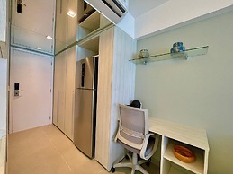 HY Beach Flats - International