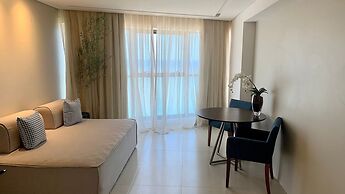 HY Beach Flats - International