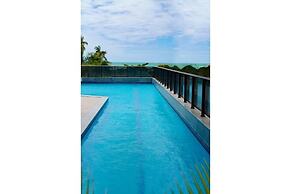 HY Beach Flats - International