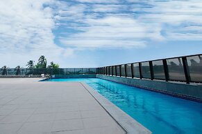 HY Beach Flats - International