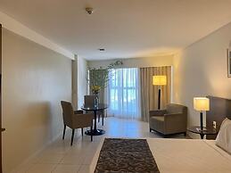 HY Beach Flats - International