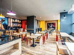 Ibis Palmas Avenida JK