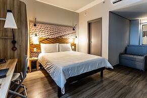 Ibis Palmas Avenida JK