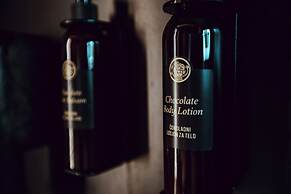 Luxury Glamping Chocolate Village