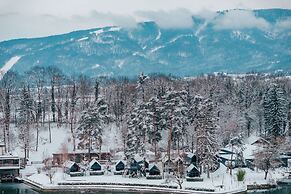 Luxury Glamping Chocolate Village