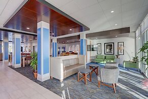 Holiday Inn Express & Suites Auburn Downtown by IHG