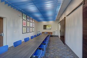 Holiday Inn Express & Suites Auburn Downtown by IHG