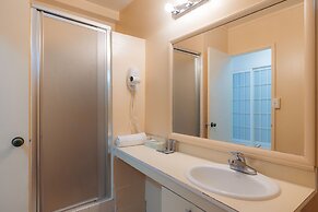 Waikiki Heritage Hotel