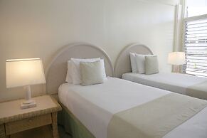 Waikiki Heritage Hotel