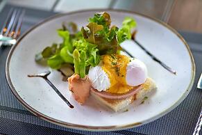 Khanom Beach Resort & Spa