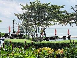 Khanom Beach Resort & Spa