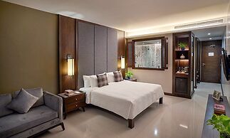 Khanom Beach Resort & Spa