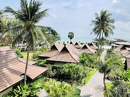 Khanom Beach Resort & Spa