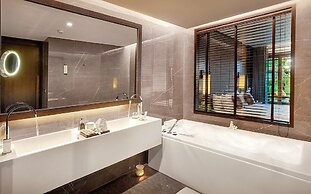 Khanom Beach Resort & Spa