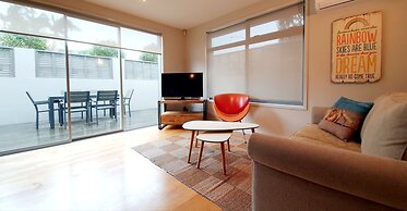 Private 2 Bedroom at the Mount main Beach