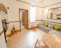 Beach Breeze Croyde 2 Bed, Sleeps 4-5, Sea Beach Views
