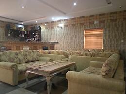 Suncourt Feel At Home Suites