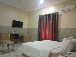 Suncourt Feel At Home Suites