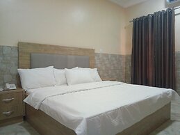 Suncourt Feel At Home Suites