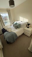 Select Serviced Accommodation - Hunters Wharf