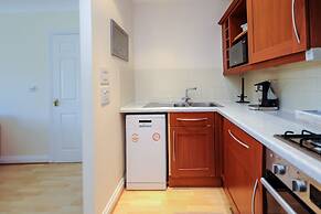 Select Serviced Accommodation - Hunters Wharf