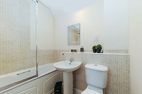 Select Serviced Accommodation - Hunters Wharf