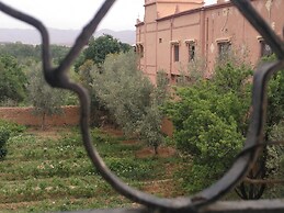 Mandar Saghrou Tazakht Hotel