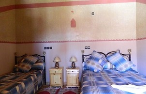 Mandar Saghrou Tazakht Hotel